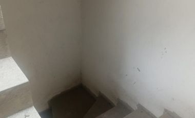 CASA EN OBRA GRIS (VALLE DE LOS CHILLOS, PRINCESA TOA)