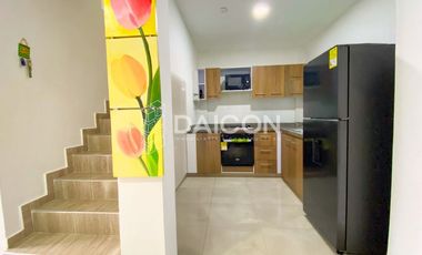 Casa Esquinera en Venta – 2 Plantas, 3 Habitaciones, Conjunto Cerrado en Montería