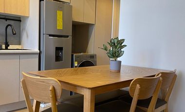 EXCELENTE DEPARTAMENTO TIPO LOFT AMUEBLADO, EN BARRIO W  CON VISTA AL CERRO DE LA SILLA A UNA CUADRA DE MACROPLAZA.