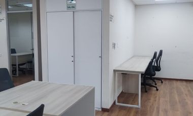 VENTA OFICINA EDIFICIO QUBO AV. MANUEL OLGUIN SURCO
