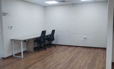 VENTA OFICINA EDIFICIO QUBO AV. MANUEL OLGUIN SURCO