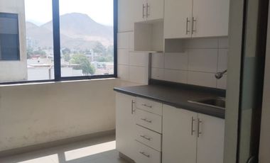 VENTA OFICINA EDIFICIO QUBO AV. MANUEL OLGUIN SURCO