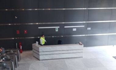 VENTA OFICINA EDIFICIO QUBO AV. MANUEL OLGUIN SURCO