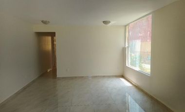 CASA DUPLEX EN BOSQUE DE ECHEGARAY, PLANTA BAJA, 110 m2, 2 RECAMARAS, 1.5 BAÑOS, 1 AUTO