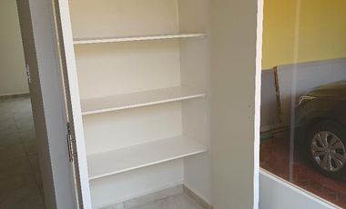 CASA DUPLEX EN BOSQUE DE ECHEGARAY, PLANTA BAJA, 110 m2, 2 RECAMARAS, 1.5 BAÑOS, 1 AUTO