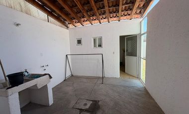 CASA EN VENTA EN TEJEDA QUERÉTARO DE  DOS PLANTAS