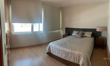 BONITA CASA AMUEBLADA EN RENTA EN RESIDENCIAL CON CASA CLUB, CERCA DE POLIFORUM