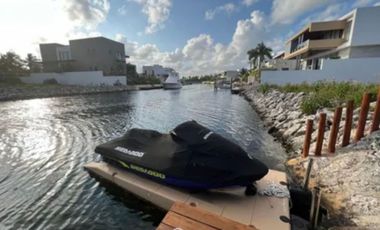 Casa con acceso a la playa, en venta, Puerto Cancún