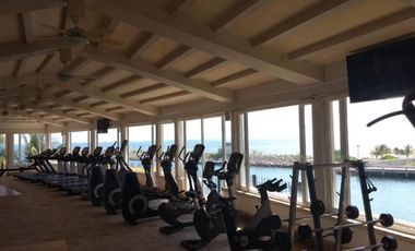 Casa con acceso a la playa, en venta, Puerto Cancún