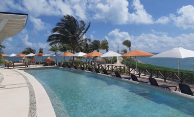 Casa con acceso a la playa, en venta, Puerto Cancún