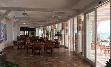 Casa con acceso a la playa, en venta, Puerto Cancún