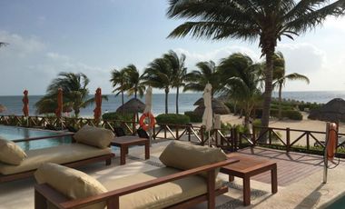 Casa con acceso a la playa, en venta, Puerto Cancún