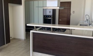 DEPARTAMENTO en RENTA de 244m2 en Torres Marbella El Refugio Querétaro