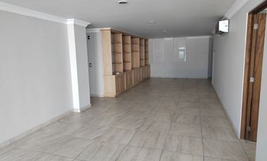 DEPARTAMENTO en RENTA de 244m2 en Torres Marbella El Refugio Querétaro