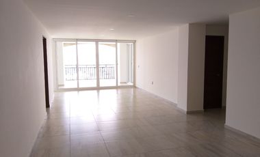 DEPARTAMENTO en RENTA de 244m2 en Torres Marbella El Refugio Querétaro