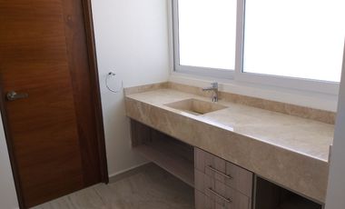 DEPARTAMENTO en RENTA de 244m2 en Torres Marbella El Refugio Querétaro