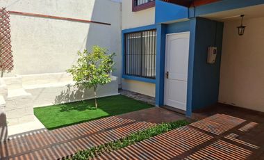 Arriendo Casa, 4 Dormitorios, 3 Baños, Tres pisos, Sector Residencial, Iquique