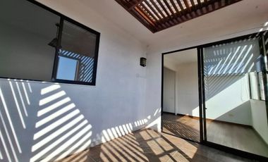 Arriendo Casa, 4 Dormitorios, 3 Baños, Tres pisos, Sector Residencial, Iquique