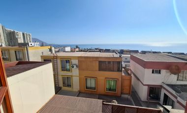 Arriendo Casa, 4 Dormitorios, 3 Baños, Tres pisos, Sector Residencial, Iquique