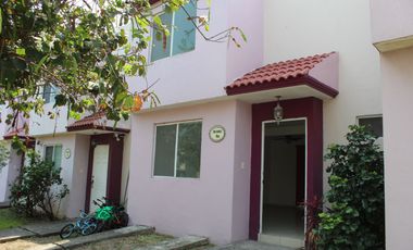 Vendo casa en FRACC. XANA DE CASAS PALENQUE VERACRUZ