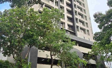 Parque Espana Alabang 2 Bedroom for Sale, Fully Furnished with 1 parking