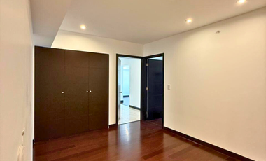 SE ALQUILA EXCELENTE DEPARTAMENTO CON TERRAZA Y VISTA AL GOLF, SURCO