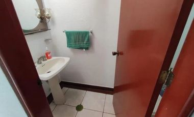 Amplia Casa en Venta con Jardín. Lomas Verdes 3a Sección