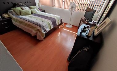 Amplia Casa en Venta con Jardín. Lomas Verdes 3a Sección