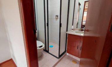 Amplia Casa en Venta con Jardín. Lomas Verdes 3a Sección