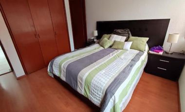 Amplia Casa en Venta con Jardín. Lomas Verdes 3a Sección