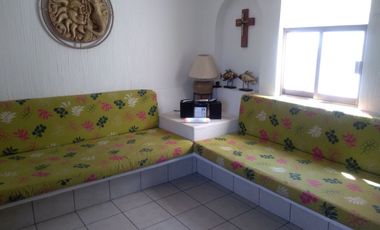 SE VENDE COMODO DEPARTAMENTO EN MANZANILLO