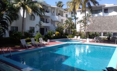 SE VENDE COMODO DEPARTAMENTO EN MANZANILLO