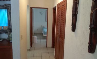 SE VENDE COMODO DEPARTAMENTO EN MANZANILLO