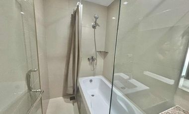 FOR RENT - POLISHED 1BR WITH BALCONY IN MACTAN NEWTOWN CONDO, LAPU-LAPU CITY, CEBU.