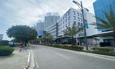 FOR RENT - POLISHED 1BR WITH BALCONY IN MACTAN NEWTOWN CONDO, LAPU-LAPU CITY, CEBU.