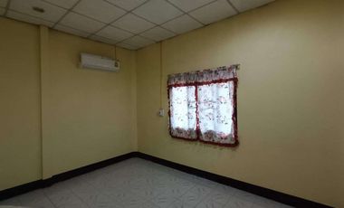 2-Bedroom House with 2 Bungalows for Sale in Pai