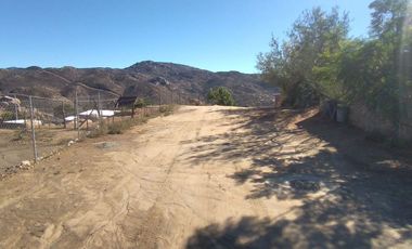 Casa en Venta en Tecate, Terreno 500 m², 4 Recámaras