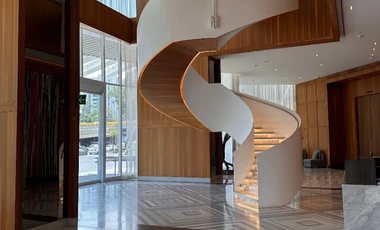 RENTA DE DEPARTAMENTO NUEVO EN MITIKAH PISO 50 3 RECAMARAS