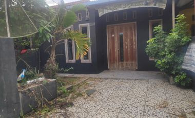 Rumah Pinggir Jalan Raya Nasional III Labuan Pandeglang