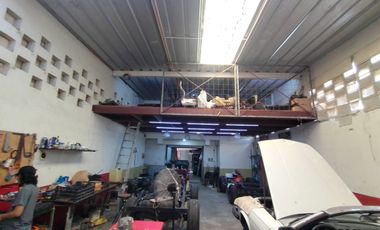 EN VENTA (TALLER, OFICINA Y DEPARTAMENTO)