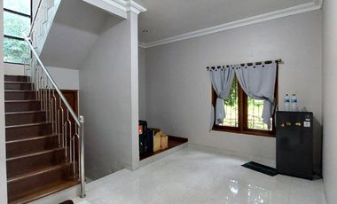 Rumah Hook Mewah di Merapi Regency dekat Jalan Kaliurang