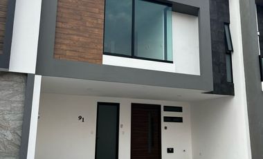 VENTA PRECIOSA CASA EN FRACCIONAMIENTO EL SUSPIRO OPORTUNIDAD