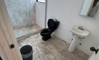 EN VENTA VILLA DE 3 NIVELES EN ACAPULCO TRADICIONAL ENTRE AVENIDA COSTERA MIGUEL ALEMAN Y LA QUEBRADA