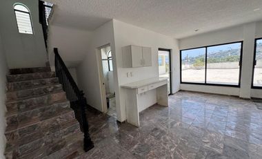 EN VENTA VILLA DE 3 NIVELES EN ACAPULCO TRADICIONAL ENTRE AVENIDA COSTERA MIGUEL ALEMAN Y LA QUEBRADA