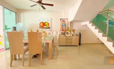 Casa en Venta en La Castellana, Montería – 245 m², 4 Habitaciones y 4 Baños