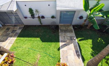 CASA DE UNA SOLA PLANTA EN GUACAMAYAS FRACCIONAMIENTO JUNTO AL RIO
