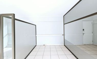 ARRIENDO DE OFICINA EN HUECHURABA,A MTS. DE FONTOVA, CON 1 EST.