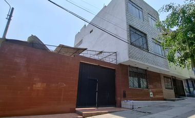 EN VENTA AMPLIA CASA EN VENTANILLA