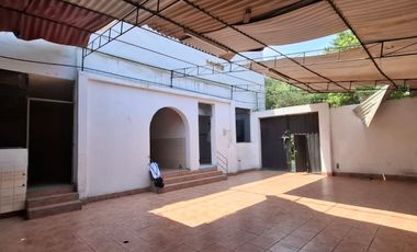 EN VENTA AMPLIA CASA EN VENTANILLA