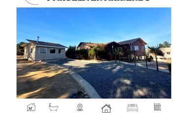 SE ARRIENDA ESPECTACULAR PARCELA CON 2 CASAS Y UN TALLER O ESPACIO MULTIFUNCIONAL